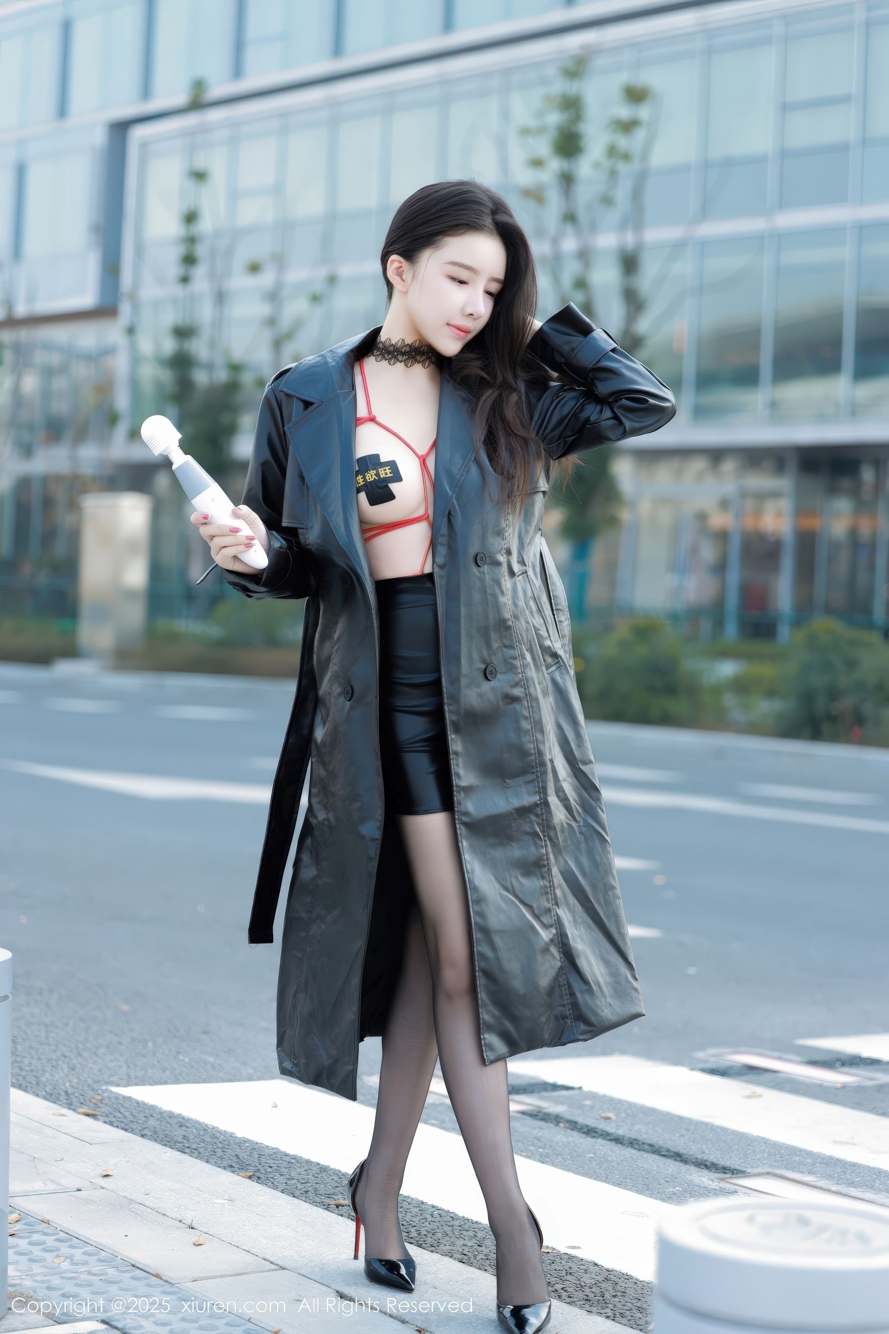 秀人网 No.9855 唐翩翩 黑丝美腿