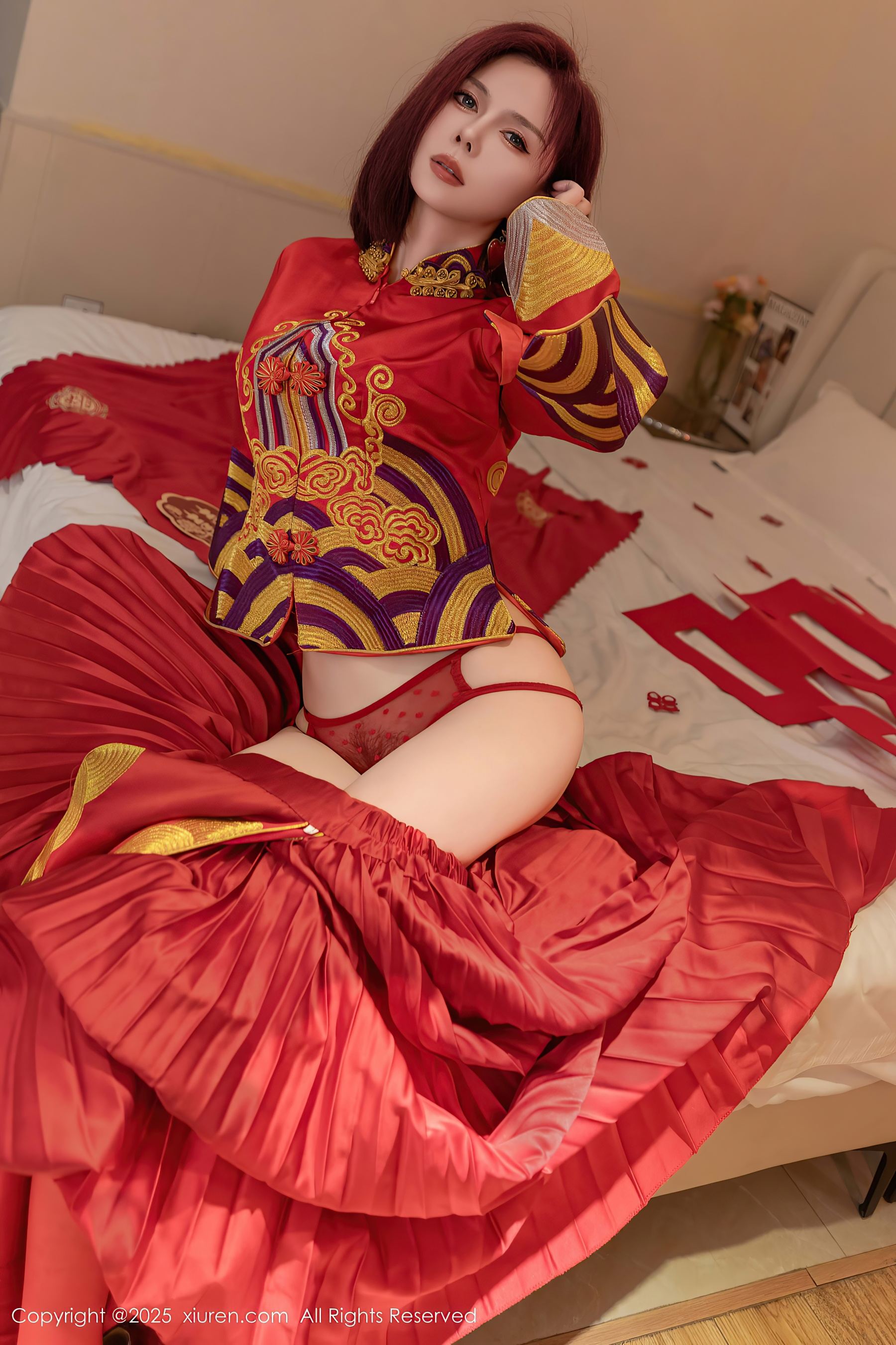 秀人网 No.9995 白芷yy 丝袜美腿