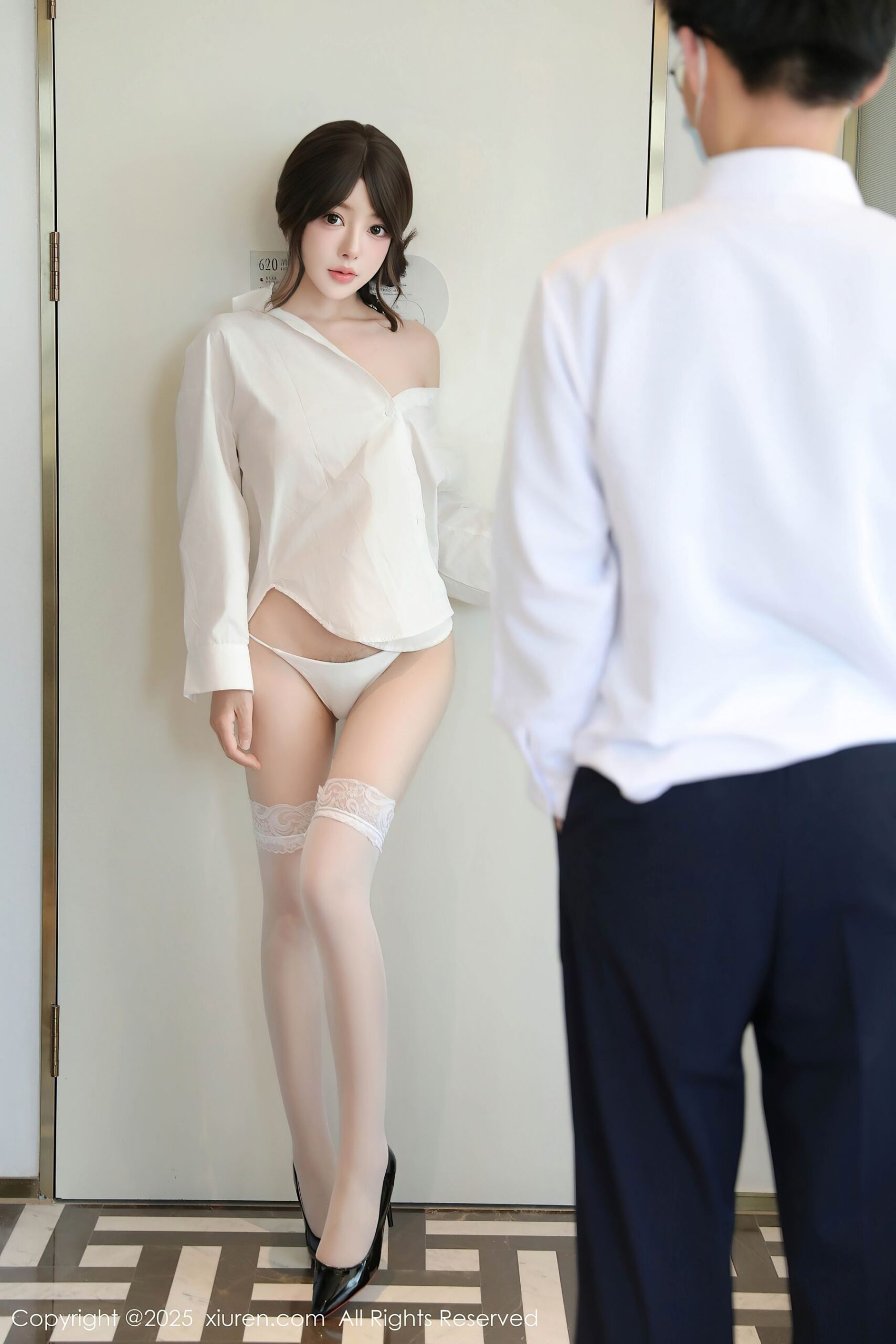 秀人网 No.10036 桃妖夭 丝袜美腿