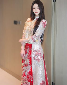 秀人网 No.9833 Candy糖糖 妩媚美腿