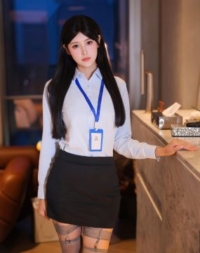 秀人网 No.10440 余安安 OL服饰