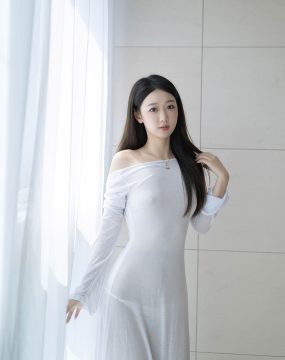 秀人网 No.9840 唐安琪 长裙美腿